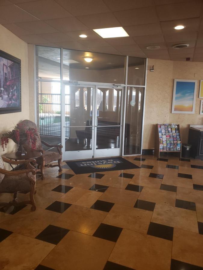 Days Inn & Suites By Wyndham Clovis Exteriér fotografie