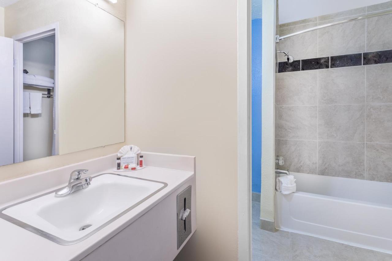 Days Inn & Suites By Wyndham Clovis Exteriér fotografie