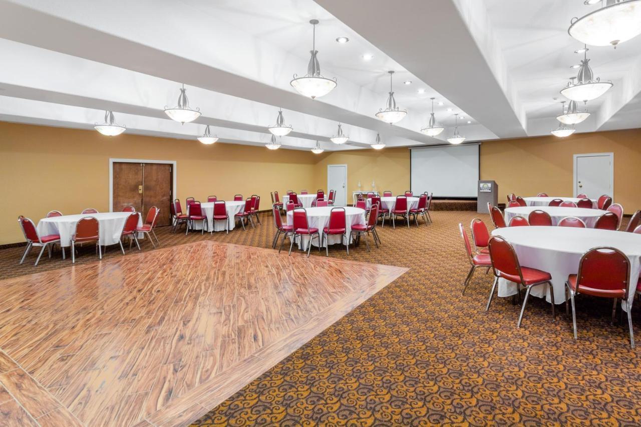 Days Inn & Suites By Wyndham Clovis Exteriér fotografie
