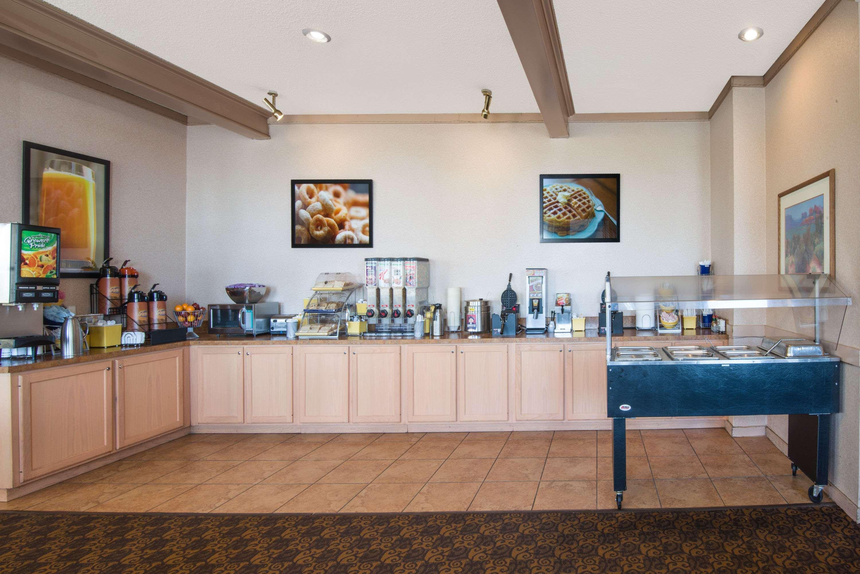 Days Inn & Suites By Wyndham Clovis Exteriér fotografie
