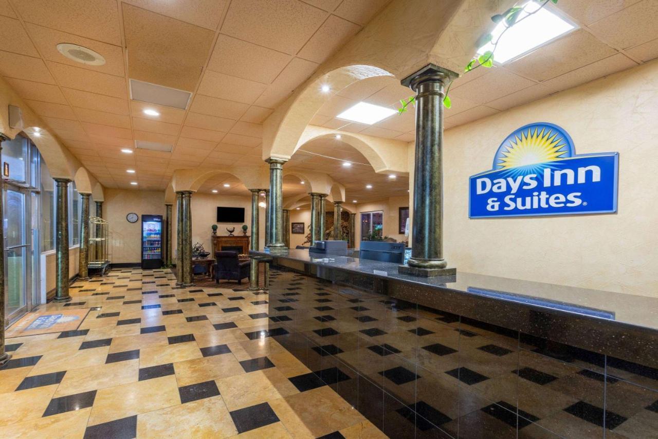 Days Inn & Suites By Wyndham Clovis Exteriér fotografie