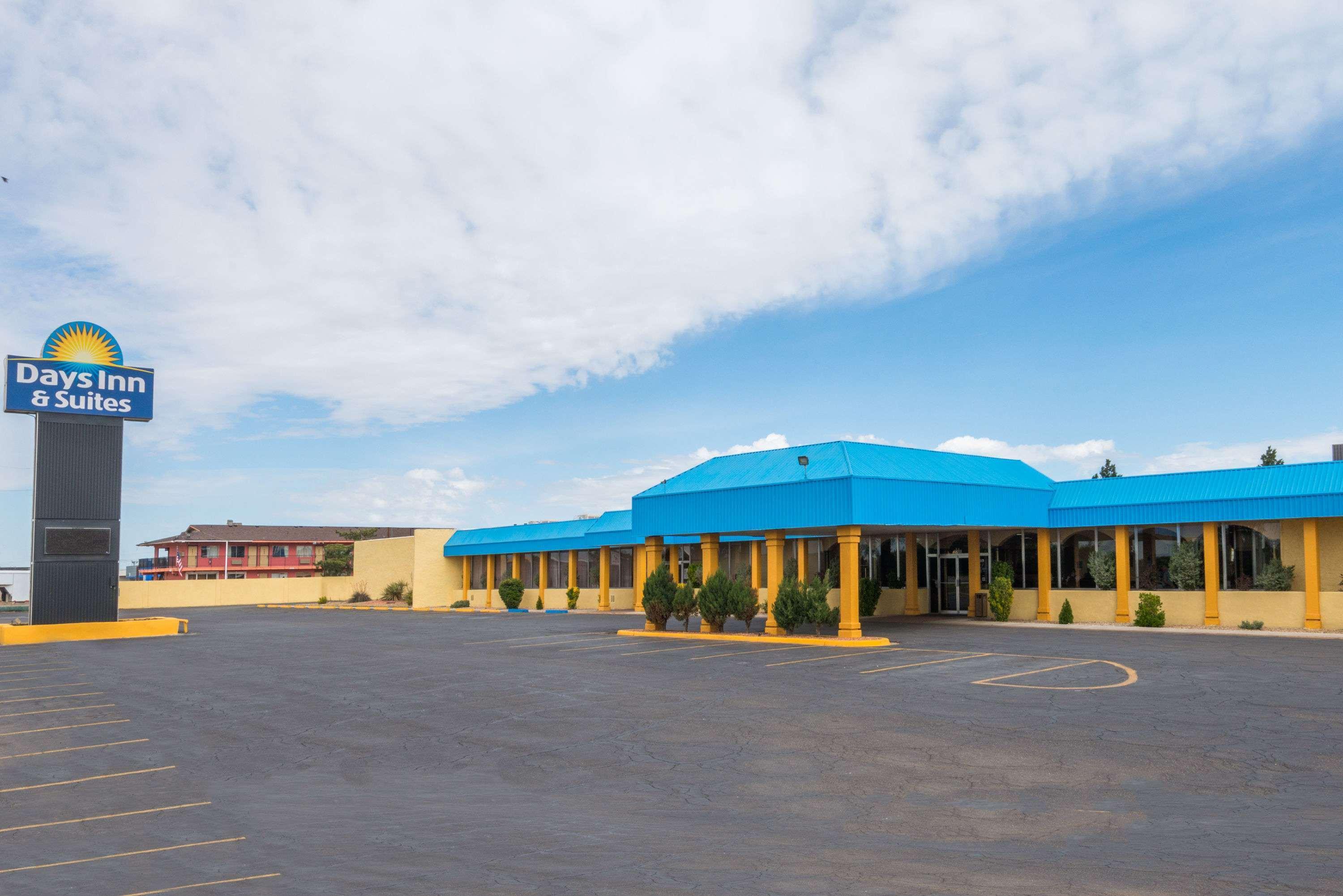 Days Inn & Suites By Wyndham Clovis Exteriér fotografie