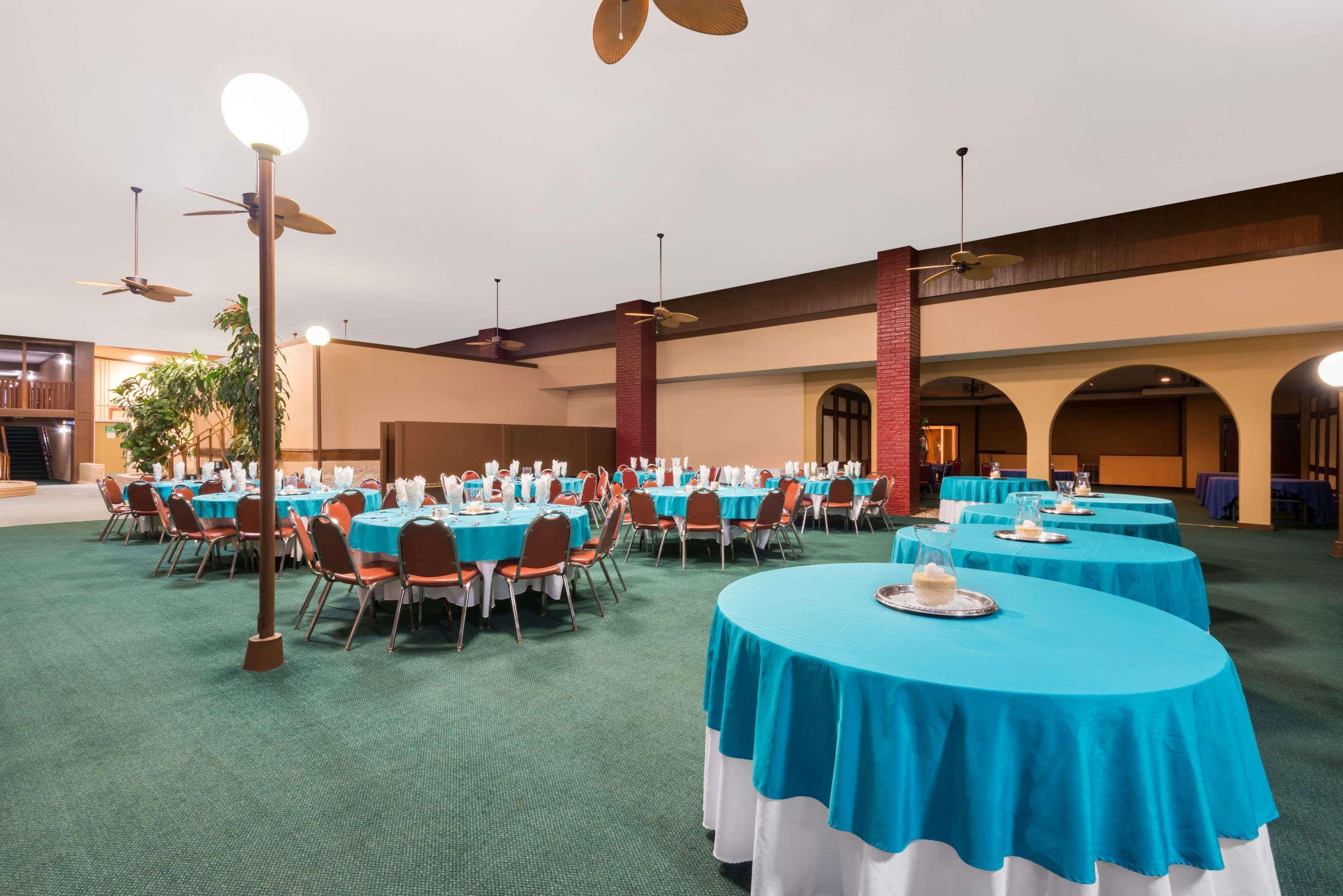 Days Inn & Suites By Wyndham Clovis Exteriér fotografie